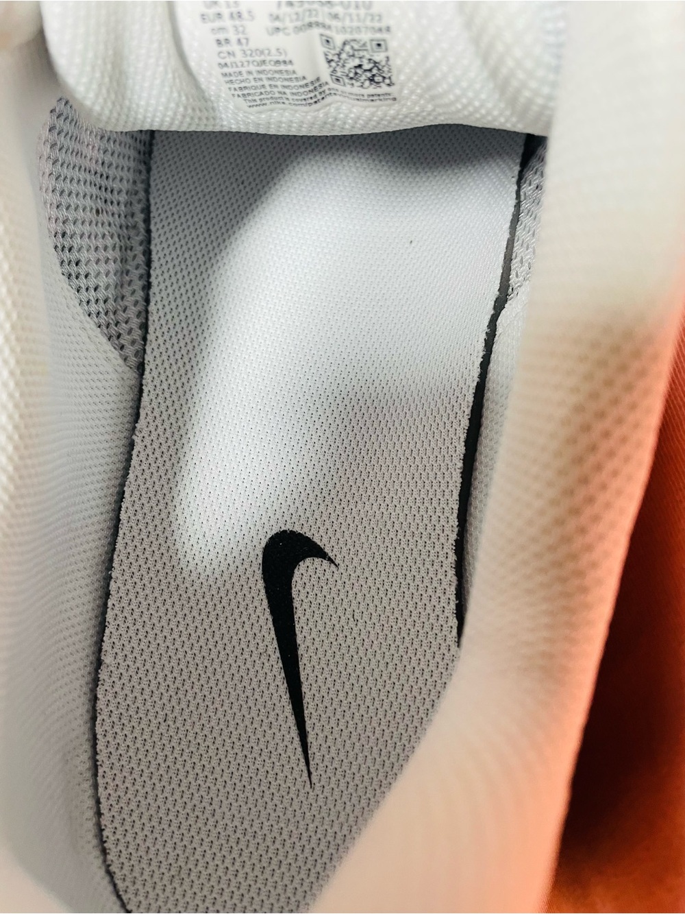 Nike Men's Air Max Invigor Shoes White/Black 14M - Picture 11 of 13